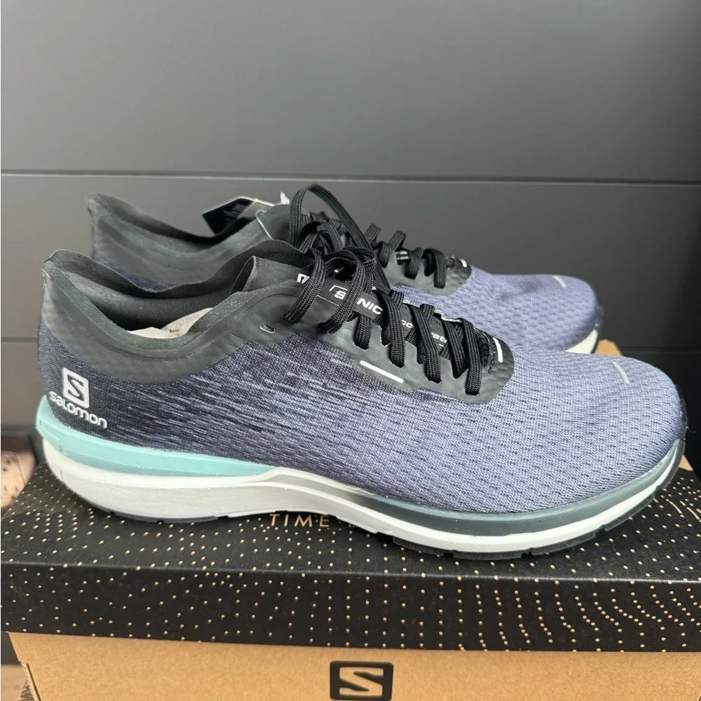 Salomon Sonic 4 Accelerate NWT Women’s Blue and White Athletic Run Shoes
